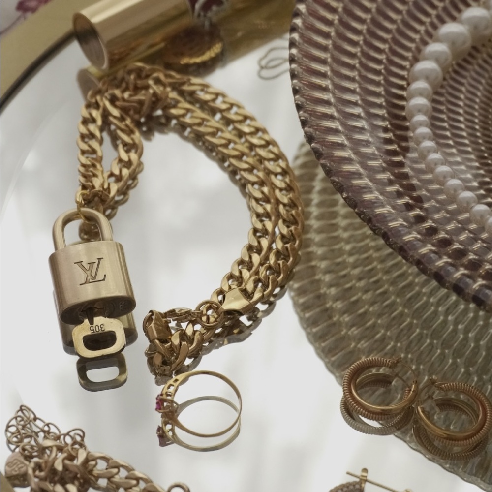 Louis Vuitton Lock Necklace - chunky & thin chain